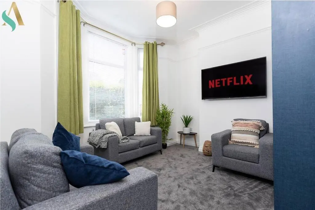 5 Double Bedrooms With Ensuites - Teesside House Tsac Redcar